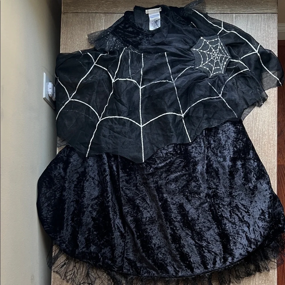 NWOT Pottery Barn Kids Black Spider Queen Costume - Picture 4 of 16